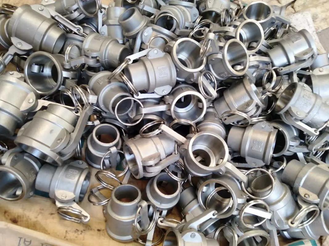 河北不銹鋼金屬軟管廠家 多年扳把式快速接頭經(jīng)驗(yàn)，優(yōu)質(zhì)化工產(chǎn)品供應(yīng)